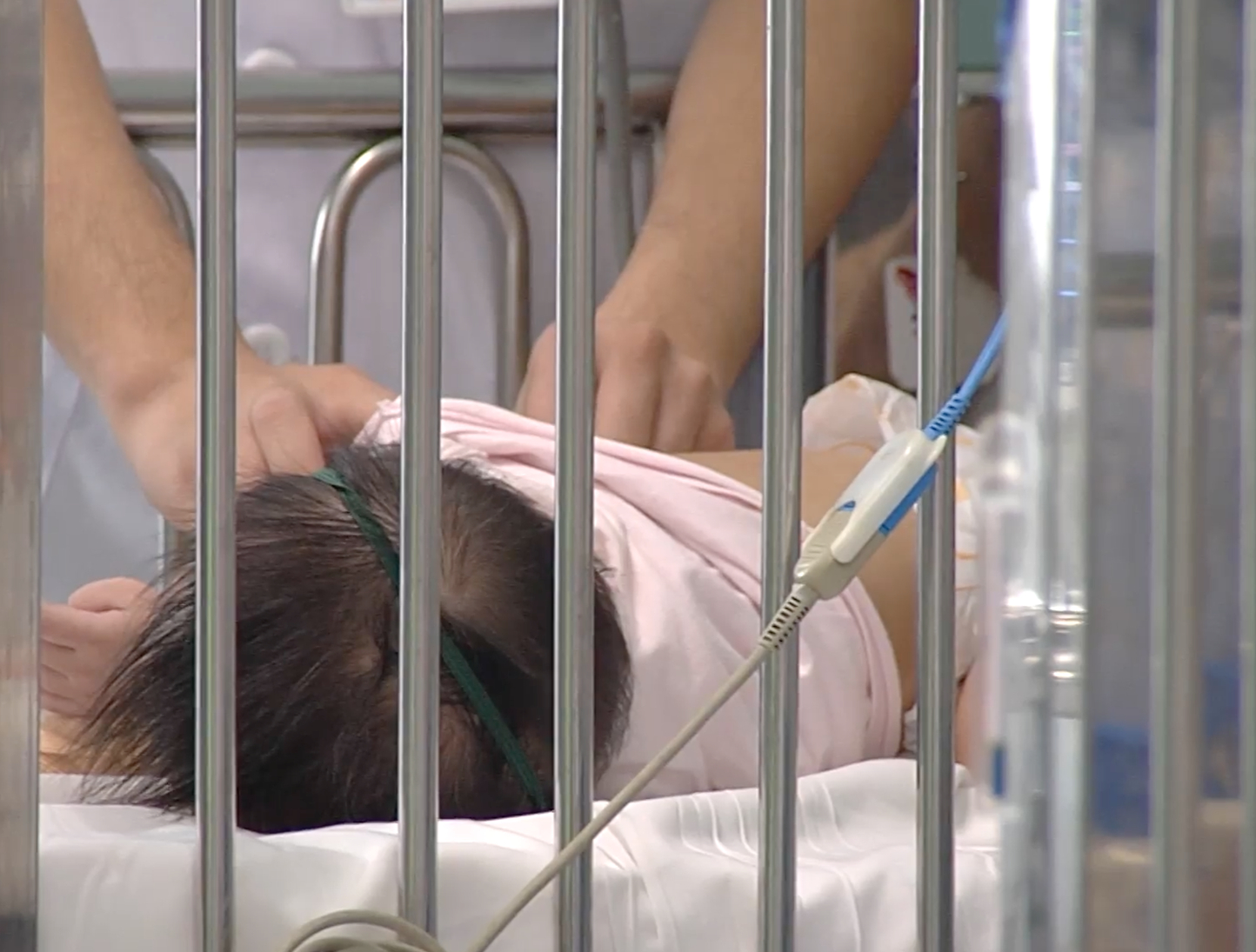 Bệnh nhi 13 th&aacute;ng tuổi tử vong v&igrave; Adenovirus d&ugrave; kh&ocirc;ng bệnh nền - Ảnh 1.