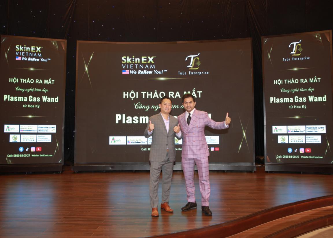 Doanh nh&acirc;n Tony Dương đ&atilde;i kh&aacute;ch vip nh&acirc;n sự kiện ra mắt SkinEx tại Việt Nam - Ảnh 4.