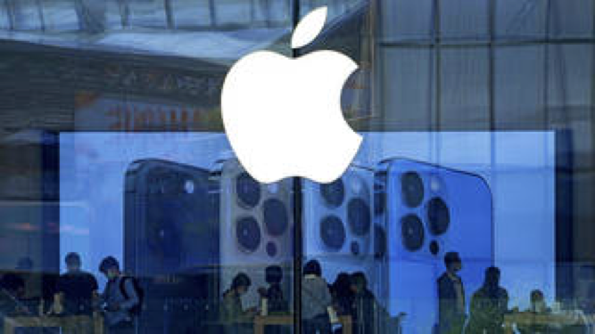 EU thông qua luật mới, Apple buộc phải thiết kế lại iPhone - Ảnh 1.