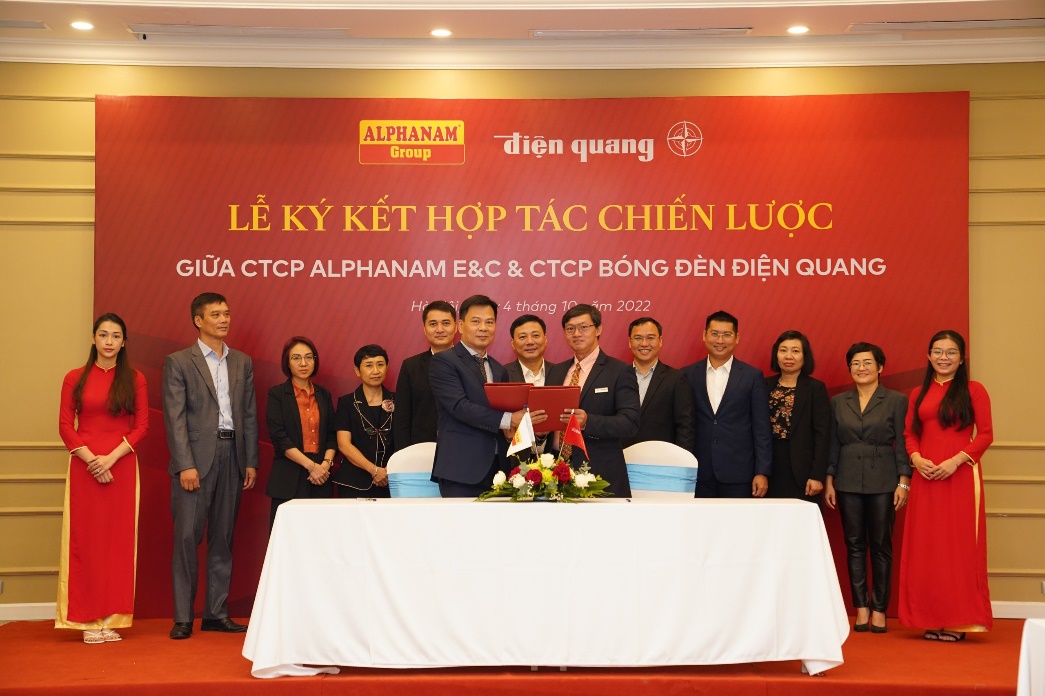Điện Quang hợp tác chiến lược với Alphnam E&C - Ảnh 1.
