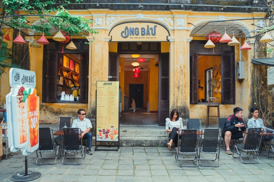 Sức hút từ chuỗi cà phê nhượng quyền Ông Bầu