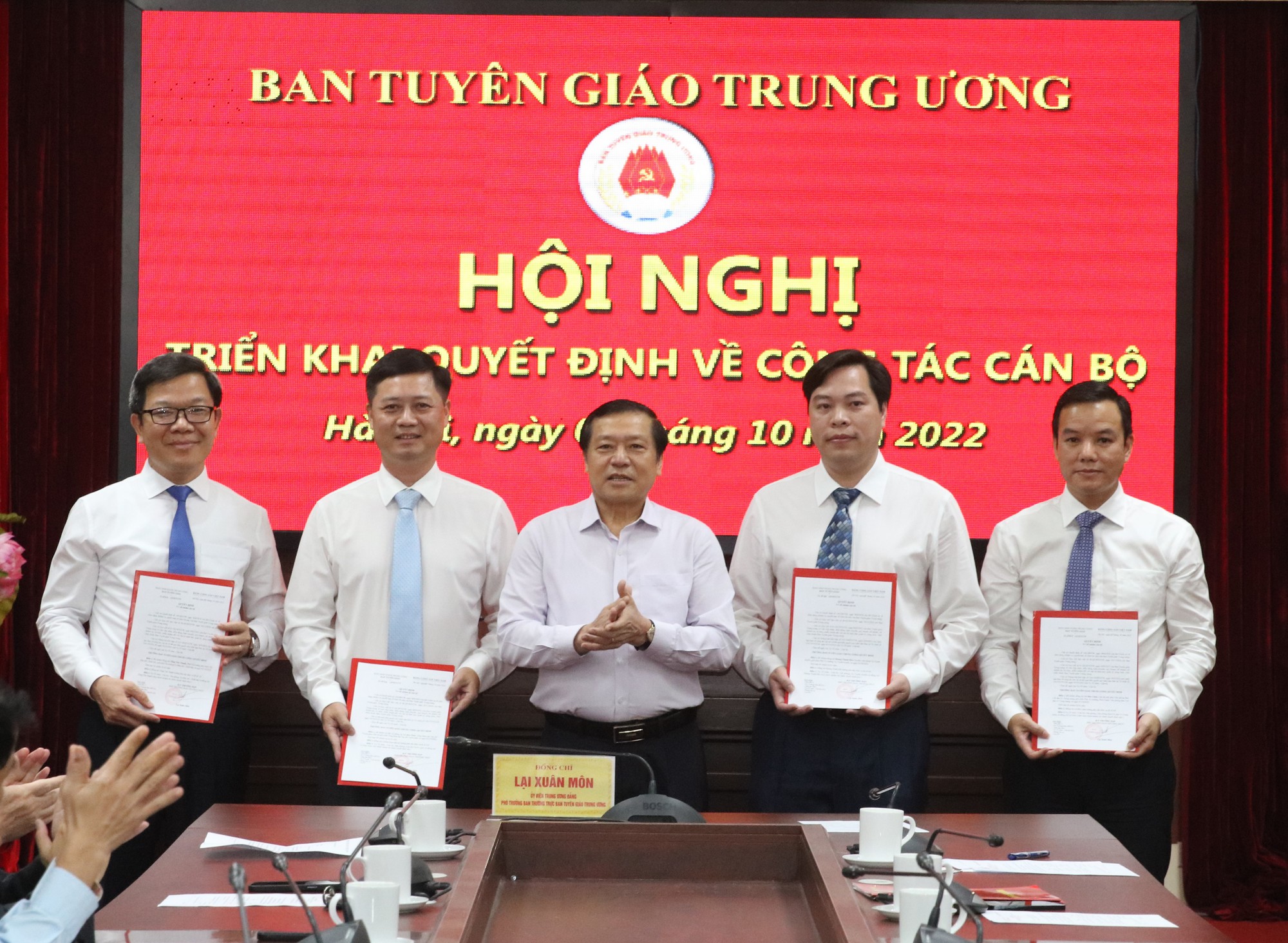 Ông Tống Văn Thanh làm Vụ trưởng Vụ Báo chí - Xuất bản - Ảnh 1.