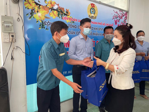 Dành 500 tỉ đồng chăm lo Tết Quý Mão 2023 cho đoàn viên - lao động - Ảnh 1.