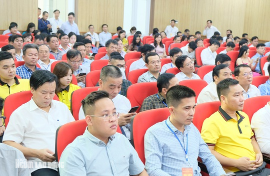 Chuỗi sự kiện hưởng ứng Ng&agrave;y Chuyển đổi số quốc gia tại Thanh H&oacute;a - Ảnh 11.