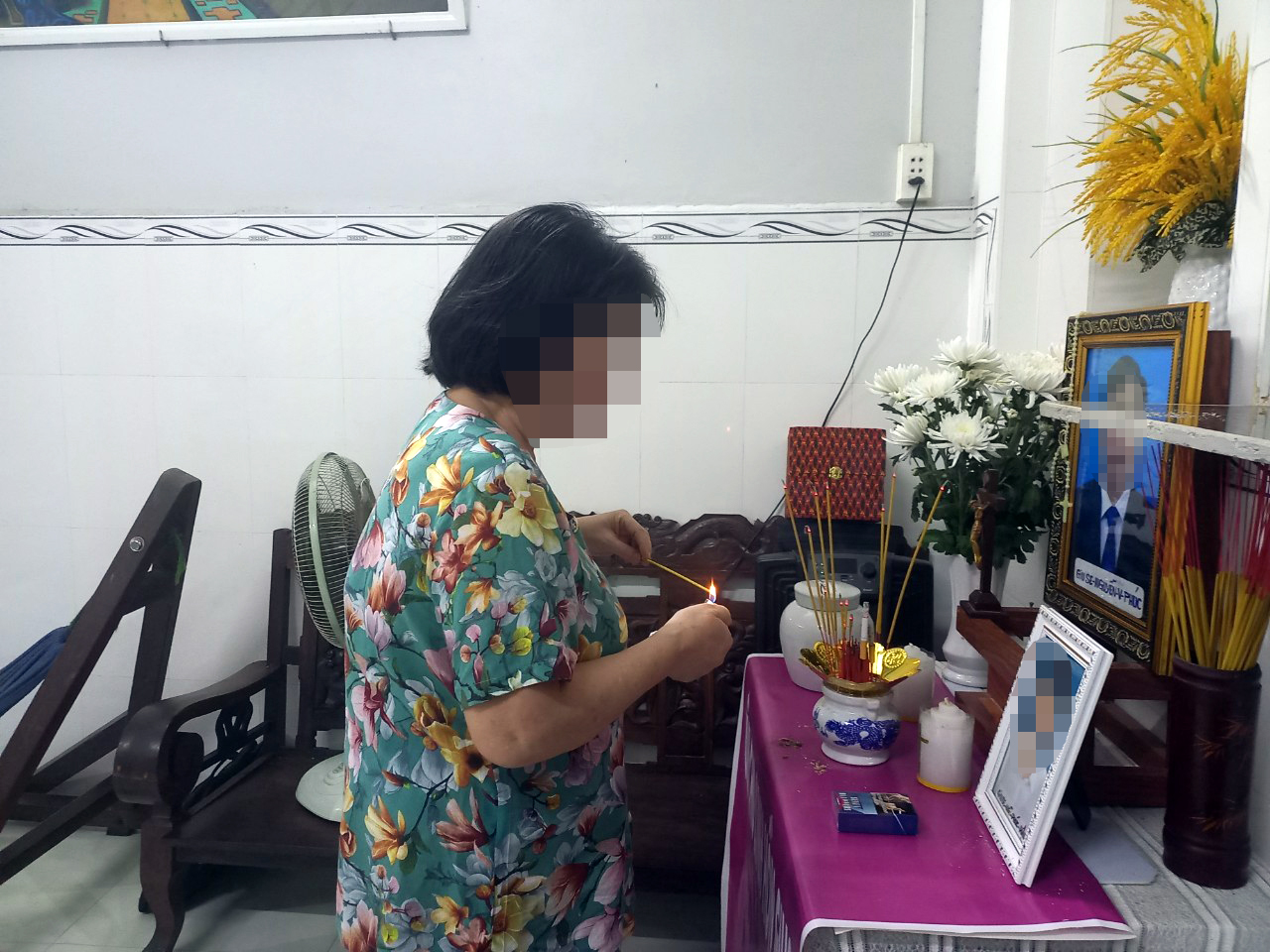 Cảnh giác thủ đoạn lừa đảo việc nhẹ lương cao - Ảnh 1.