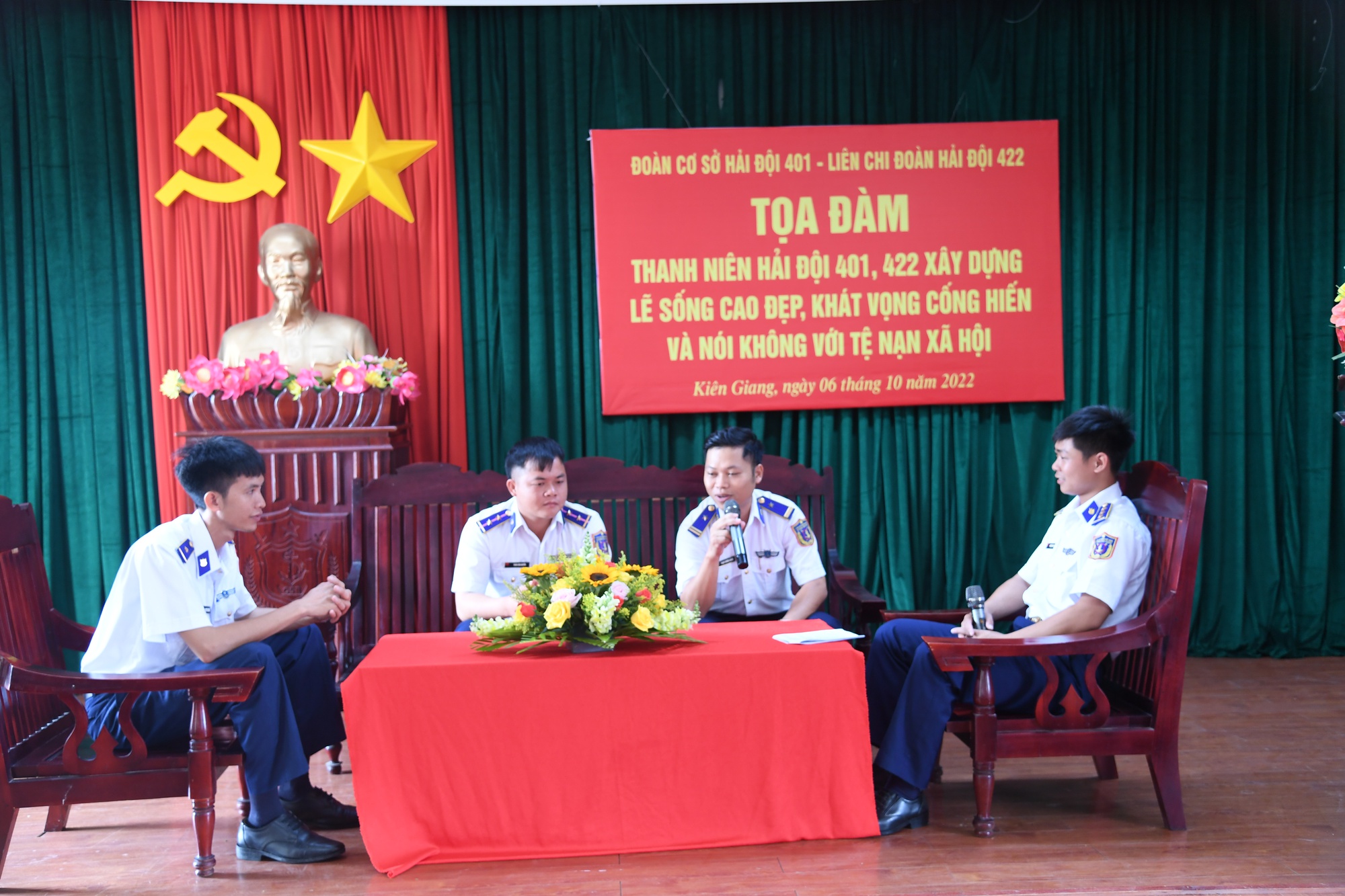 Tuổi trẻ Cảnh sát biển 4 khát vọng cống hiến, nói không với tệ nạn - Ảnh 4.