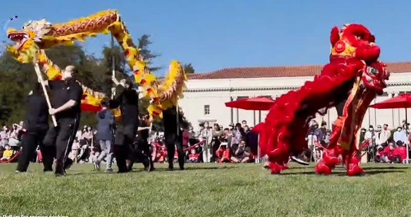 Tết Nguyên đán trở thành ngày lễ chính thức của bang California - Mỹ