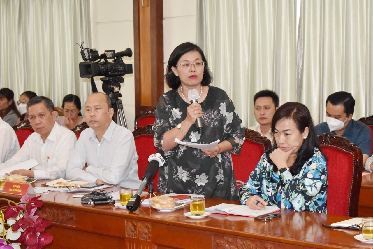 Quanh năm suốt tháng tốn công sức đấu thầu thuốc!