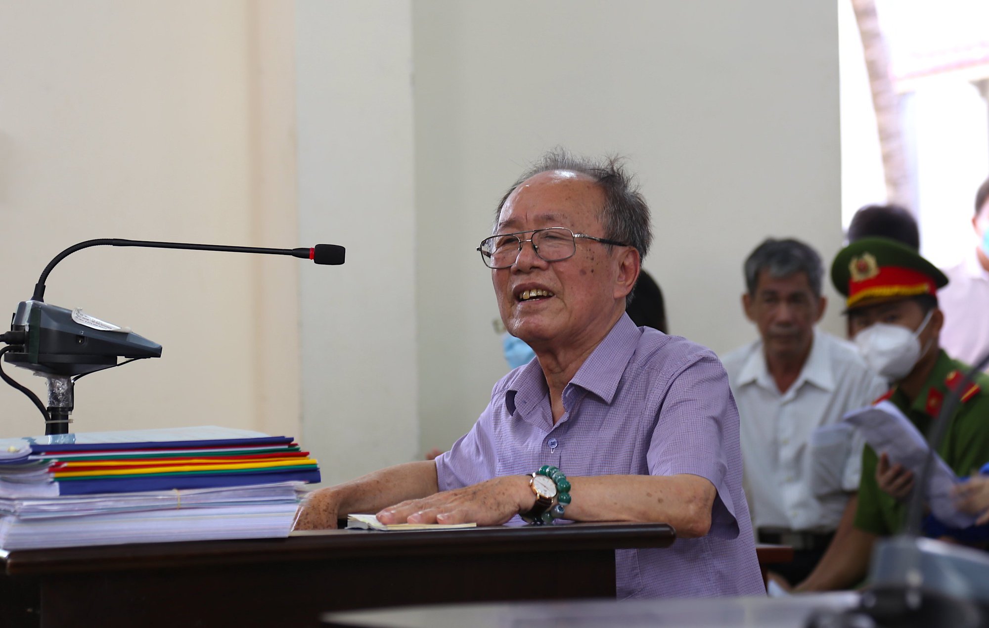 Trả hồ sơ, làm rõ đồng phạm giúp một tổng giám đốc chiếm đoạt 63 tỉ đồng