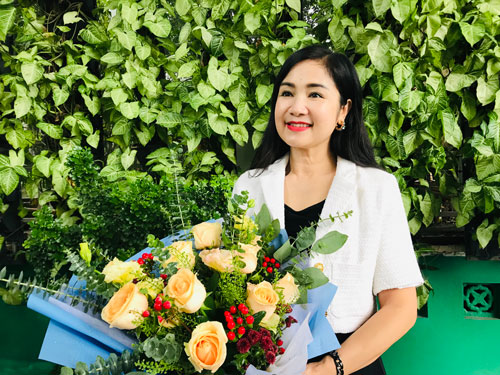NSND Thu Hà: Cuộc sống luôn nhìn về phía trước