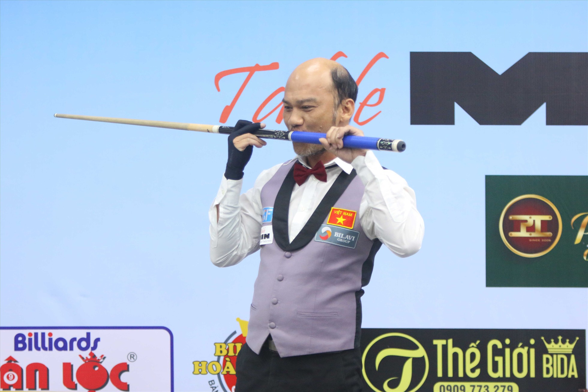Tay cơ “mèo máy” khuynh đảo billiards carom Việt