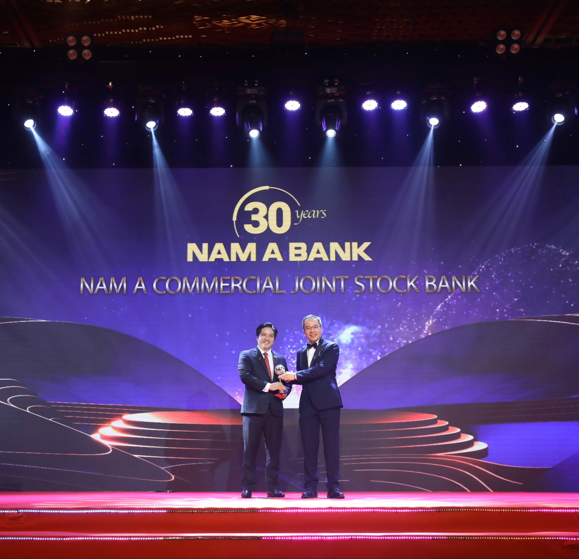 Nam A Bank - 30 năm &ldquo;Thương hiệu truyền cảm hứng Ch&acirc;u &Aacute;&rdquo; - Ảnh 1.