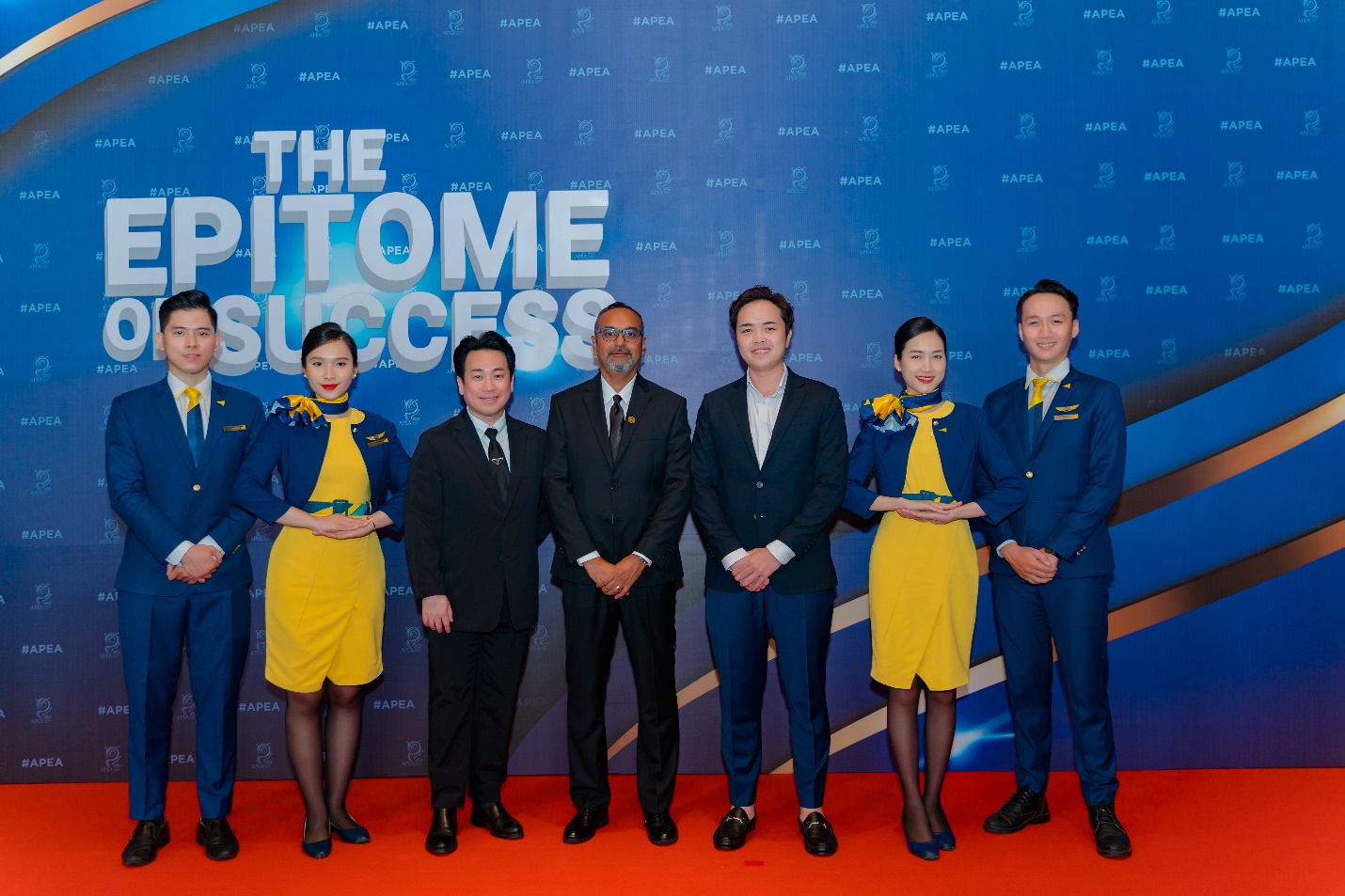 Vietravel Airlines vinh dự nhận giải thưởng Thương hiệu truyền cảm hứng - Ảnh 1.