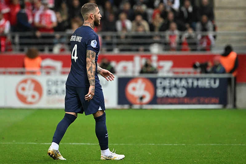 "Tội đồ" Ramos, Mbappe khiến PSG rơi điểm