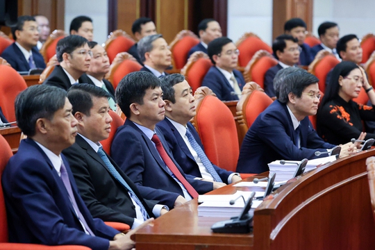 Bế mạc Hội nghị Trung ương 6 - Ảnh 2.