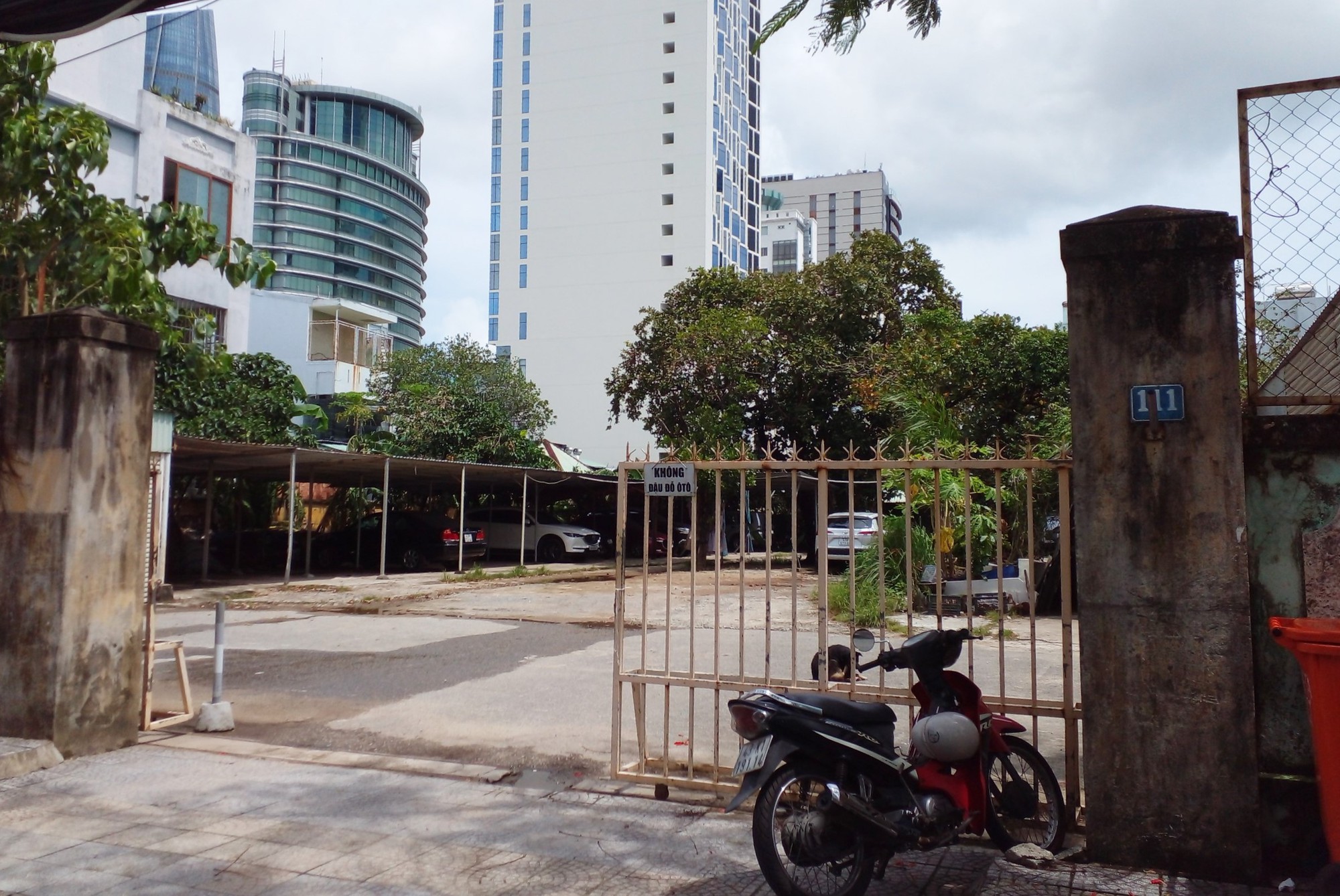 “Tối hậu thư” cho loạt đất “vàng” bị bỏ hoang ở Đà Nẵng - Ảnh 1.