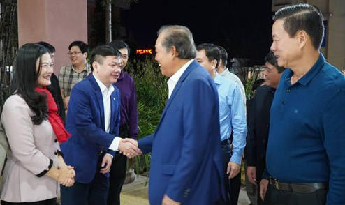 L&atilde;nh đạo tỉnh H&agrave; Giang tiếp Đo&agrave;n c&ocirc;ng t&aacute;c Chương tr&igrave;nh Tự h&agrave;o cờ Tổ quốc - Ảnh 1.