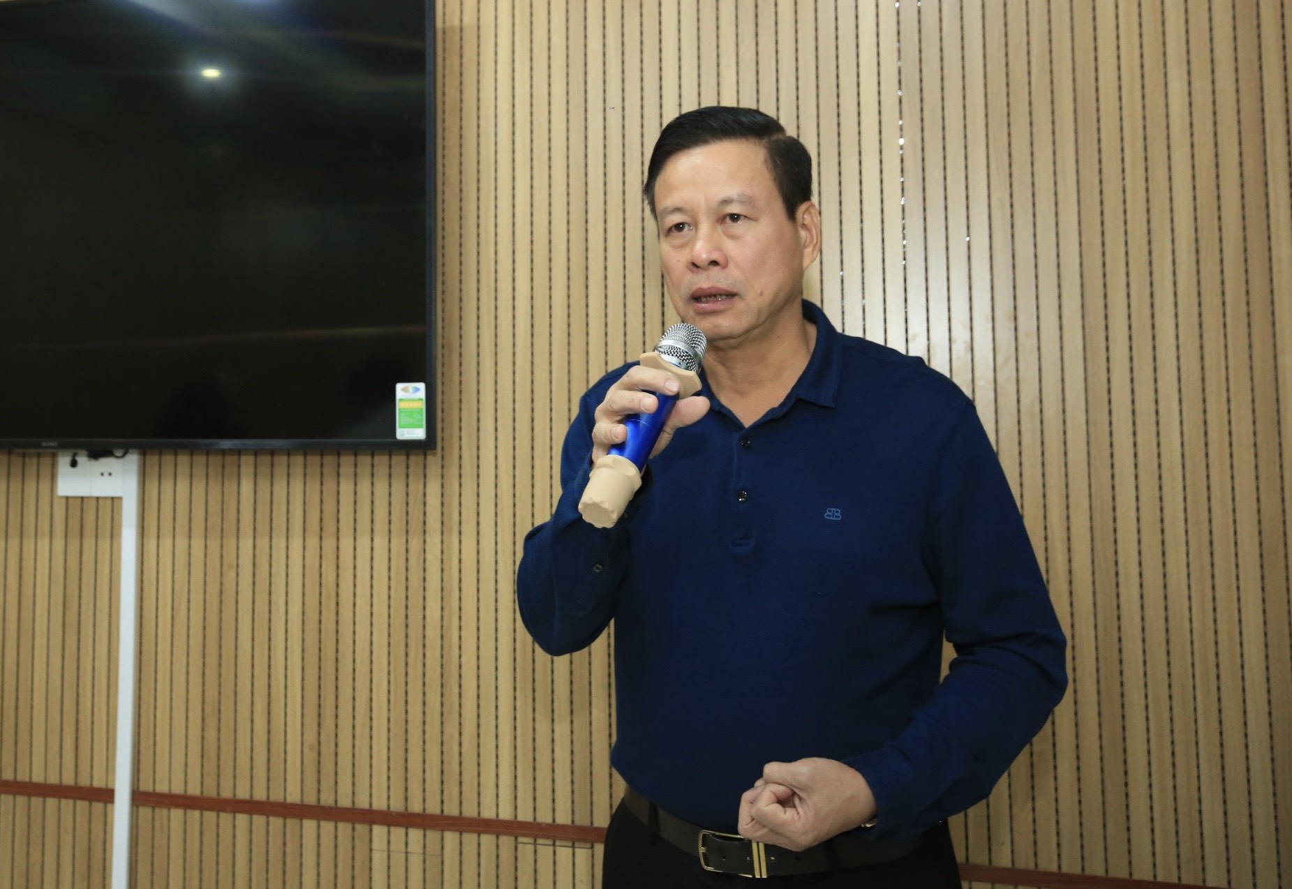 L&atilde;nh đạo tỉnh H&agrave; Giang tiếp Đo&agrave;n c&ocirc;ng t&aacute;c Chương tr&igrave;nh Tự h&agrave;o cờ Tổ quốc - Ảnh 7.
