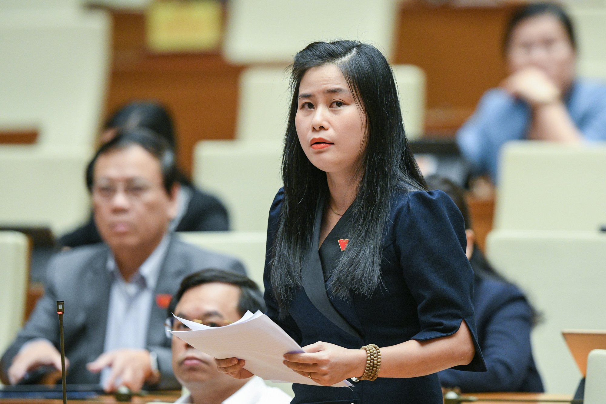Đại biểu Quốc hội: Người tiêu dùng "đem tiền mua bệnh", bị bào mòn dần sự sống