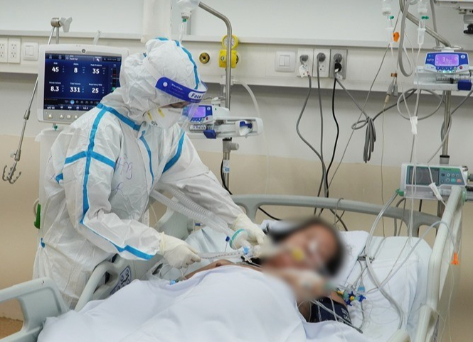 Dịch COVID-19 hôm nay: Số ca nhiễm và bệnh nhân nặng đều giảm