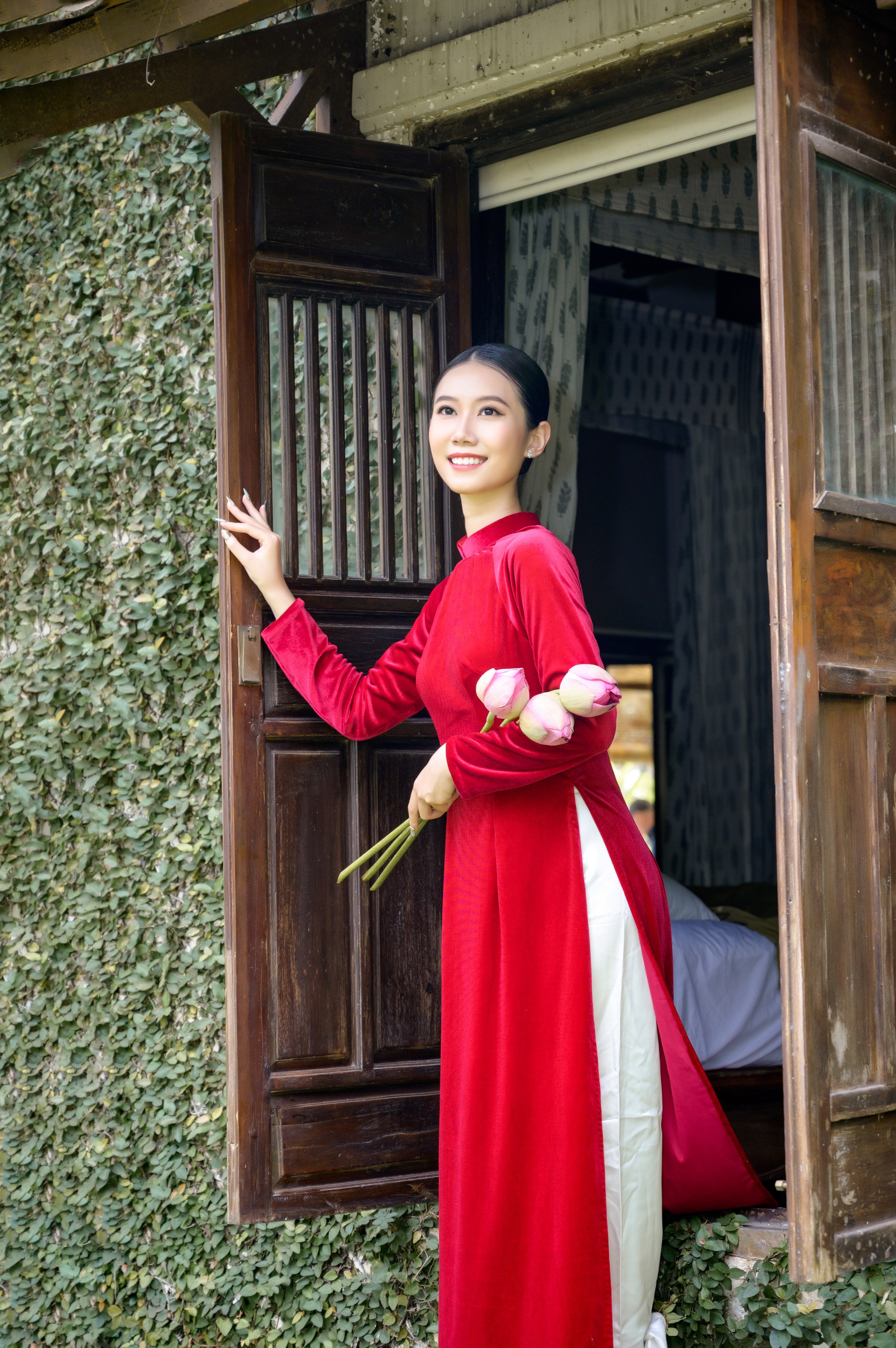 Diện mạo người đẹp Việt Nam dự thi Hoa hậu Sinh vi&ecirc;n Thế giới - Ảnh 3.