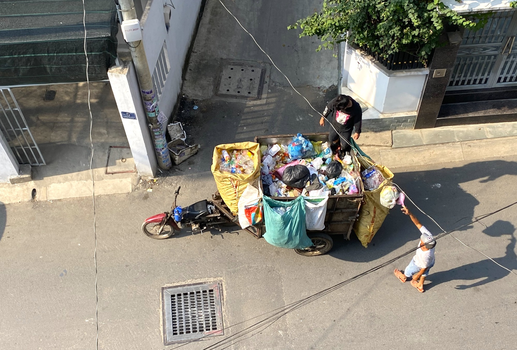 TP HCM đẩy nhanh tiến độ phân loại rác thành 3 loại