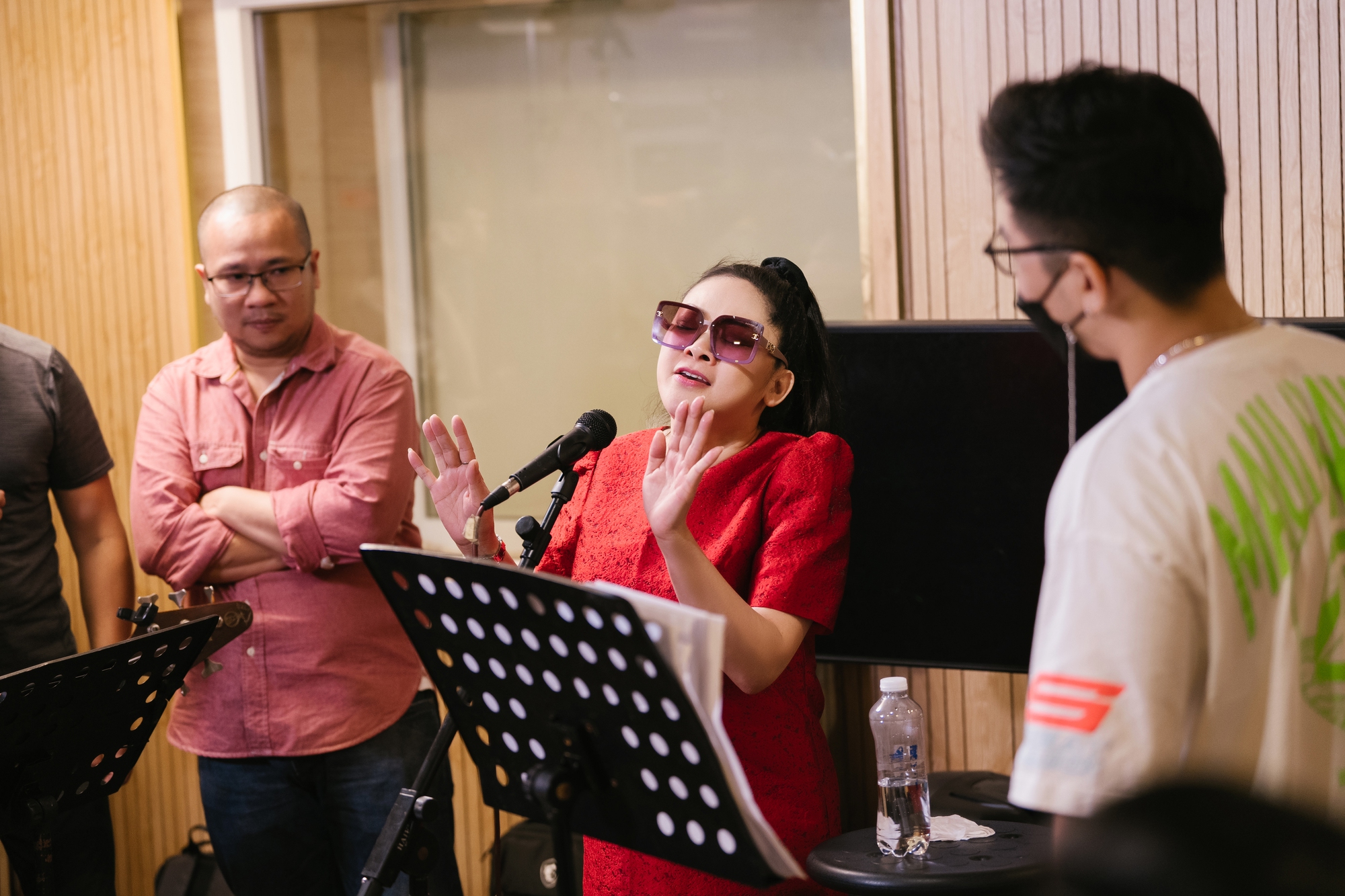 T&acirc;m điểm The Best of Như Quỳnh: Loạt h&igrave;nh ảnh si&ecirc;u hot 2 ng&agrave;y trước thềm show! - Ảnh 2.