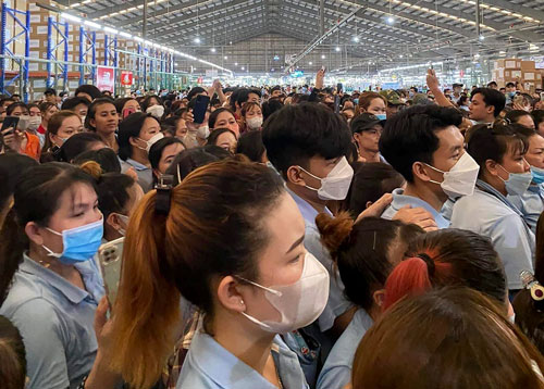 Công ty TNHH An Giang Samho hỗ trợ hơn 5.300 công nhân mất việc