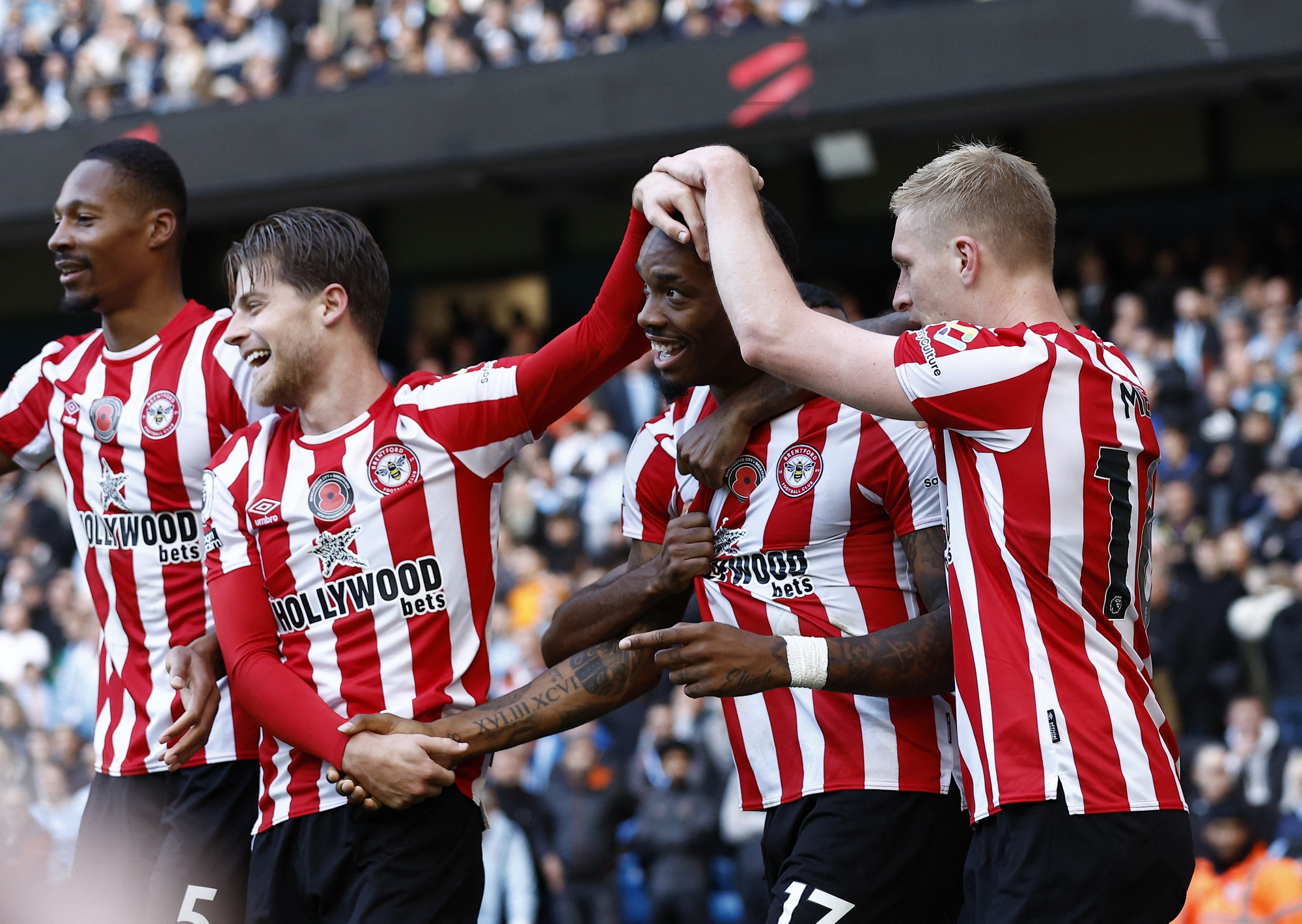 Nghiệt ngã phút bù giờ, Man City thua sốc Brentford tại Etihad
