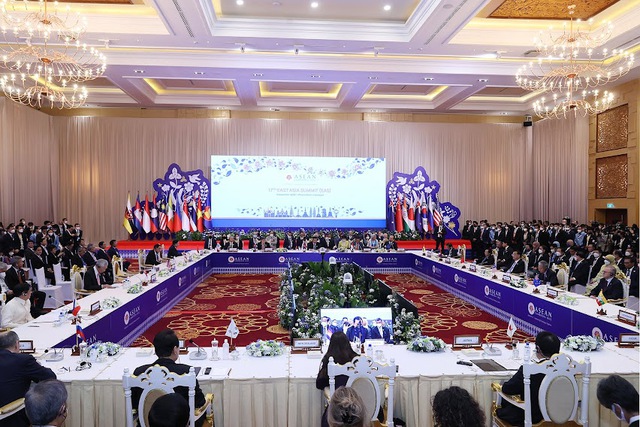 Thủ tướng: Giải quyết hoà bình các mâu thuẫn trên Biển Đông - Ảnh 2.