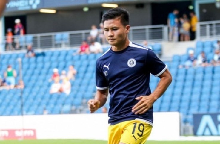 Quang Hải tiếp tục ngồi dự bị tại Pau FC