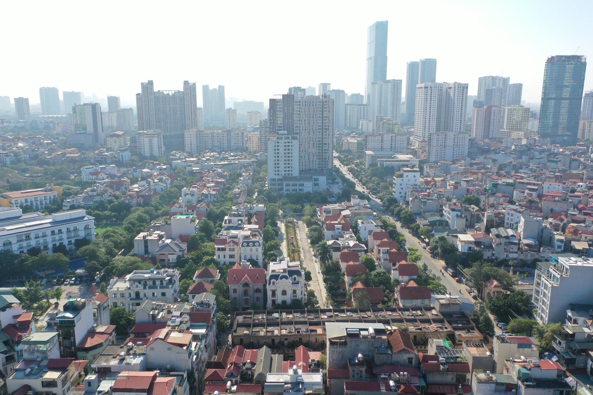 Biệt thự tai tiếng ở Cầu Giấy: H&agrave; Nội lại y&ecirc;u cầu 3 đơn vị c&ugrave;ng v&agrave;o cuộc xử nghi&ecirc;m - Ảnh 1.