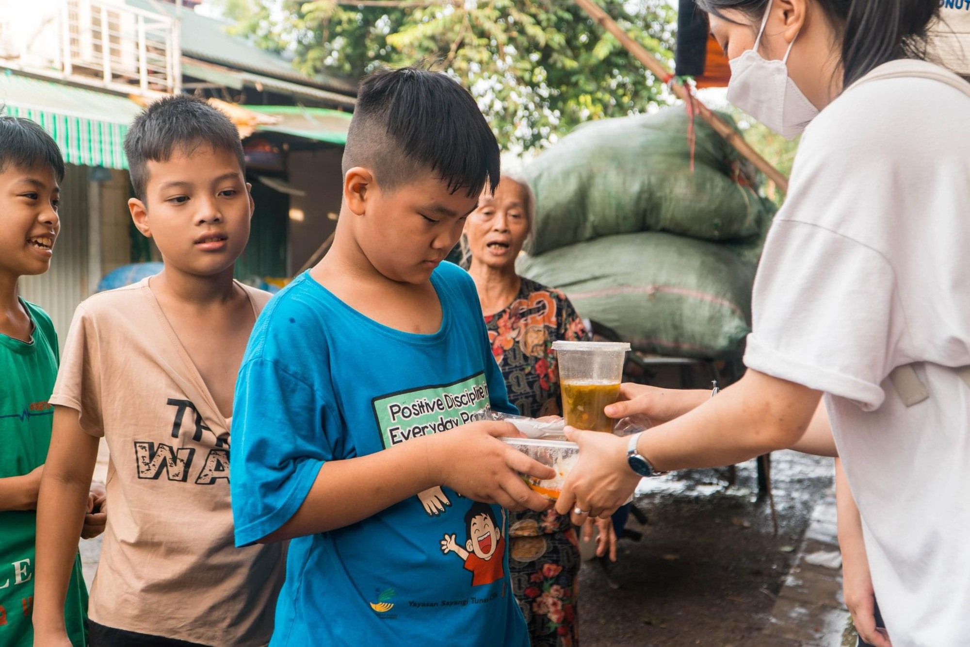 Người Việt qu&aacute; l&atilde;ng ph&iacute; thực phẩm!: Đến l&uacute;c phải thay đổi th&oacute;i quen - Ảnh 1.