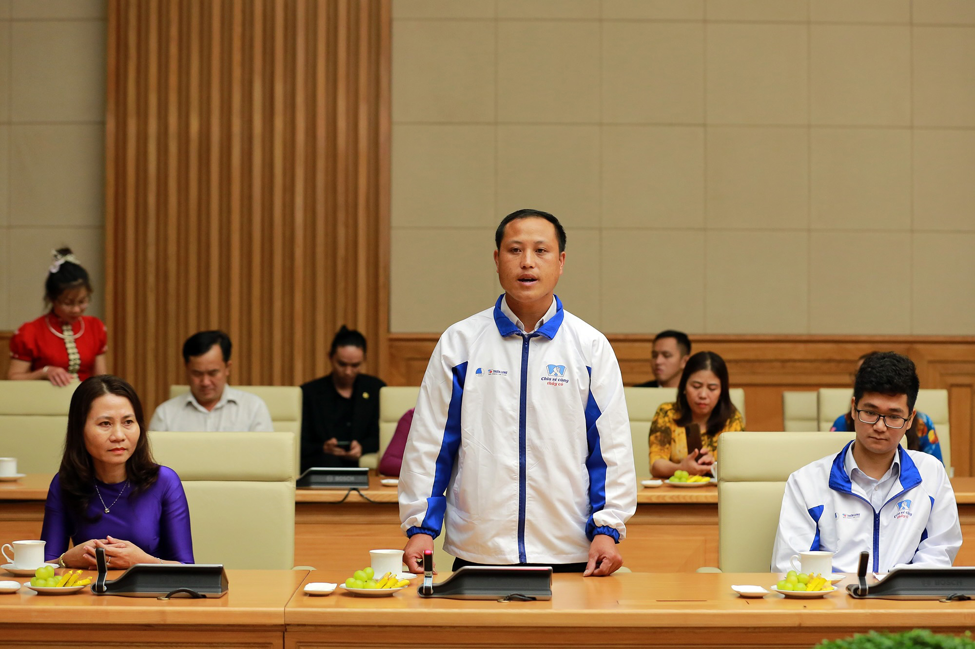 Ghi ơn hàng triệu thầy cô
