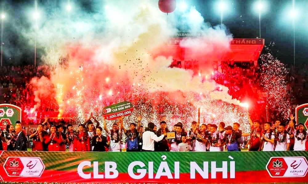 CLB Hải Ph&ograve;ng tiếp tục bị phạt nặng v&igrave; ph&aacute;o s&aacute;ng - Ảnh 5.