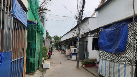 Người giữ trẻ đánh đập bé gái 17 tháng tuổi đến tử vong khai gì với công an?