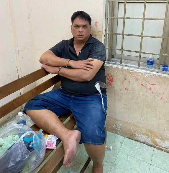 Nguyễn Minh Th&agrave;nh khai trường g&agrave; ở quận 6 li&ecirc;n quan nhiều c&aacute;n bộ c&ocirc;ng an - Ảnh 1.
