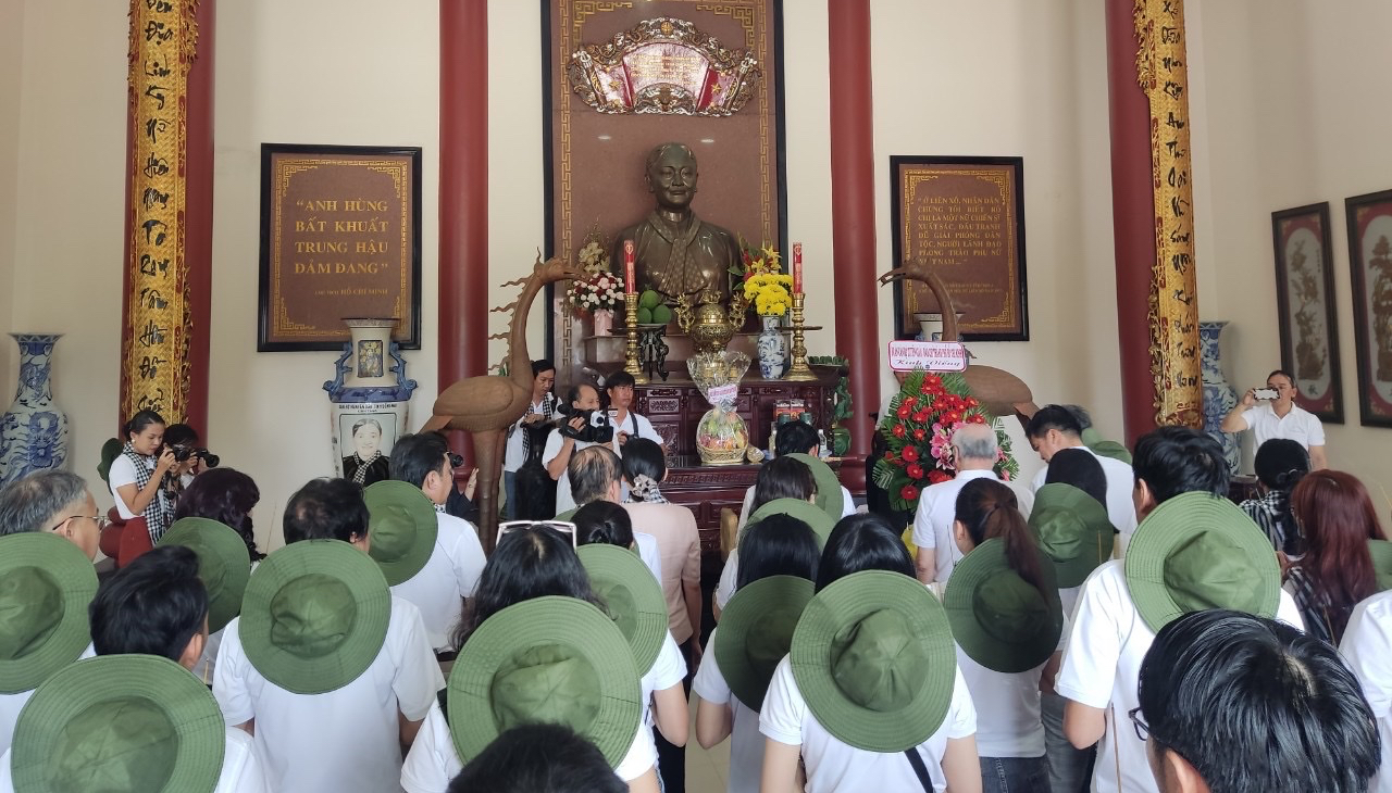 Đoàn cán bộ, báo chí, xuất bản TP HCM hành trình về đất phương Nam - Ảnh 4.
