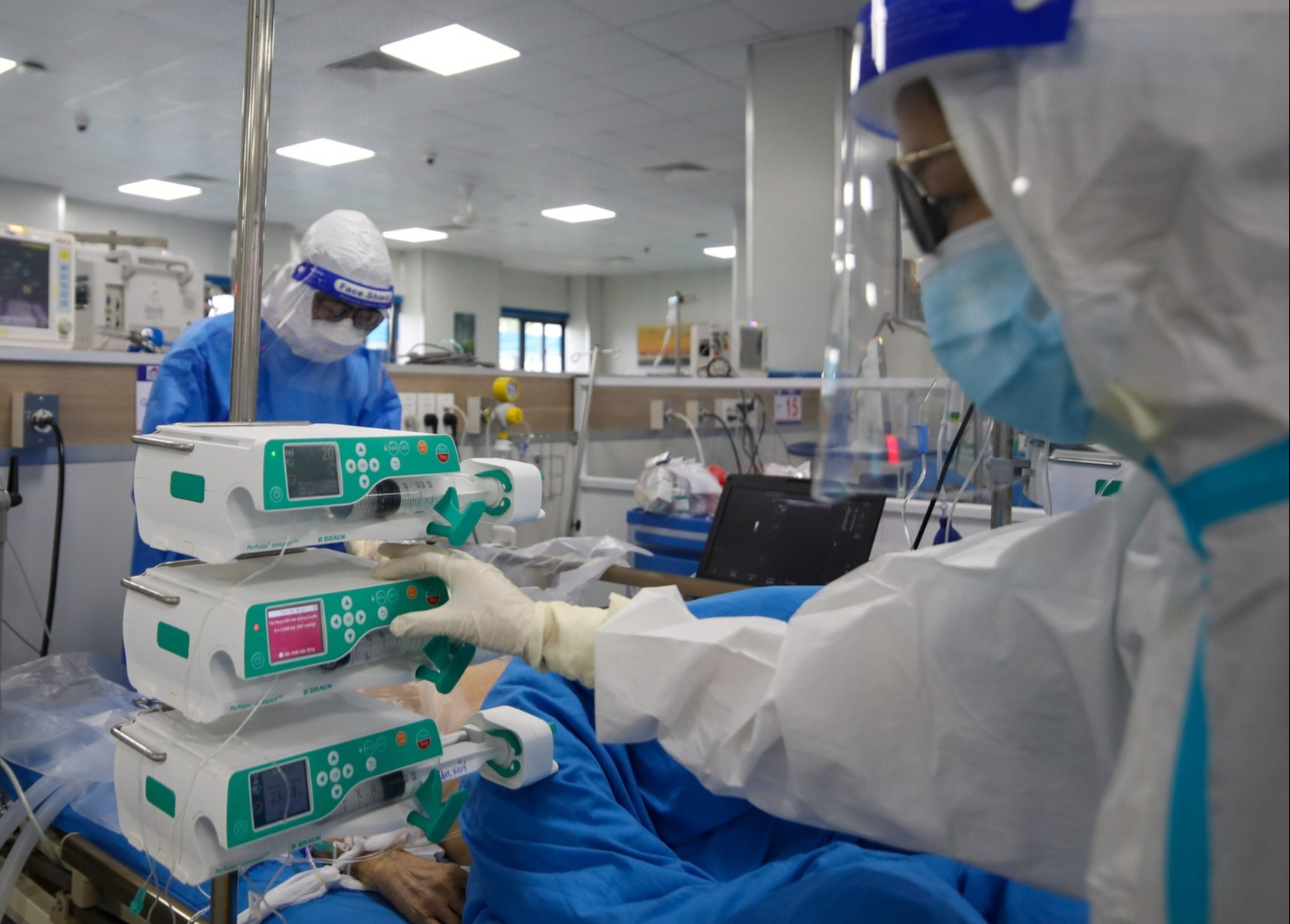 Dịch COVID-19 hôm nay: Số ca nhiễm mới tăng mạnh