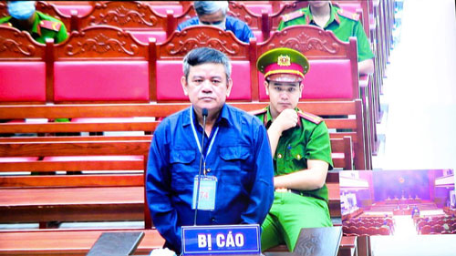 Con đường sa ngã của đội trưởng chống buôn lậu