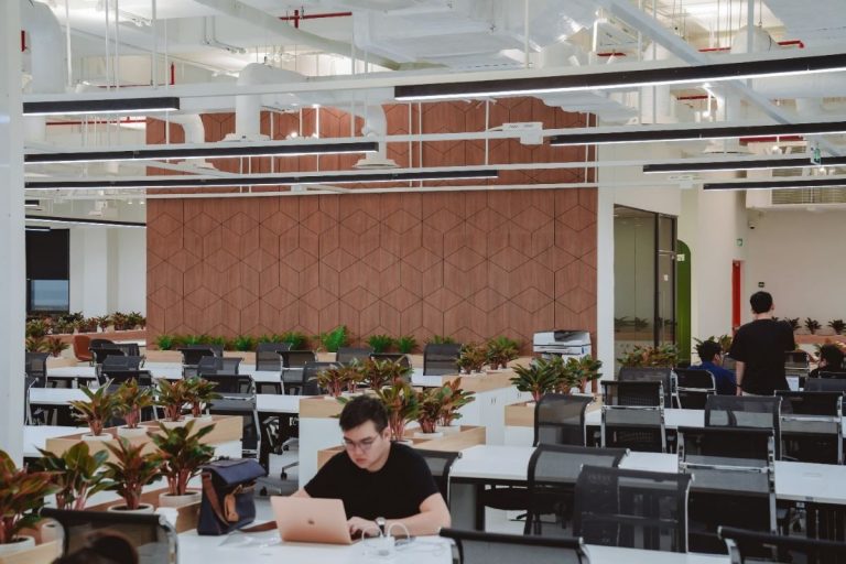 VNG khai trương Data Center mới tại TP HCM - Ảnh 1. VNG khai trương Data Center mới tại TP HCM - Ảnh 1.