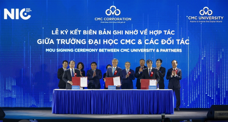 Ra mắt mô hình trường đại học số đầu tiên của Việt Nam