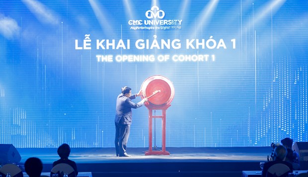 Ra mắt m&ocirc; h&igrave;nh trường đại học số đầu ti&ecirc;n của Việt Nam - Ảnh 1.