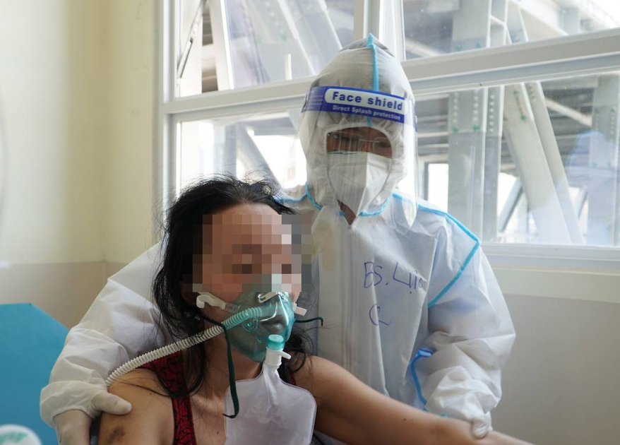 Dịch COVID-19 hôm nay: Số ca nhiễm và bệnh nhân nặng giảm nhẹ