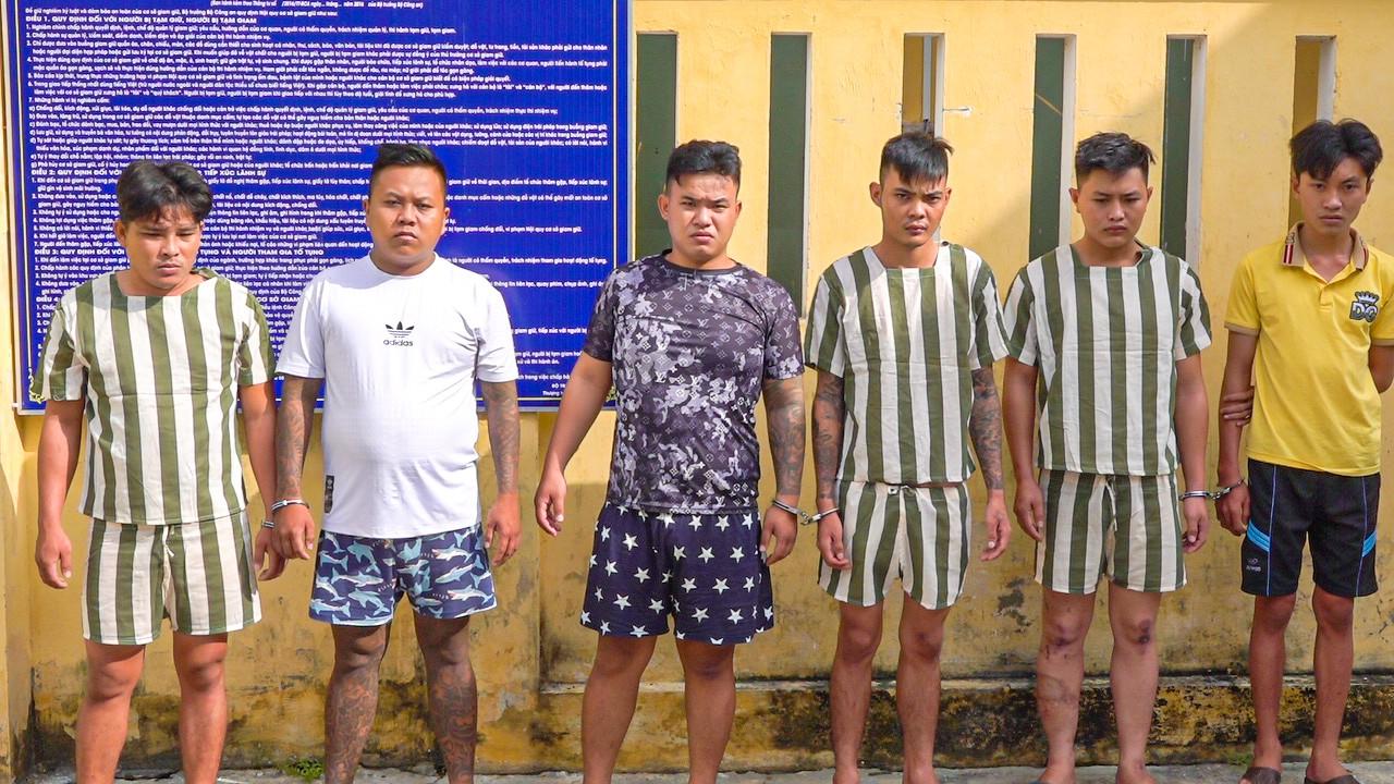 6 đối tượng bắn súng gây náo loạn ở thị trấn Tràm Chim