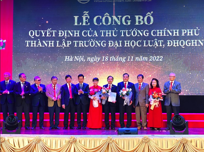 C&ocirc;ng bố quyết định của Thủ tướng Ch&iacute;nh phủ th&agrave;nh lập Trường ĐH Luật - Ảnh 3.