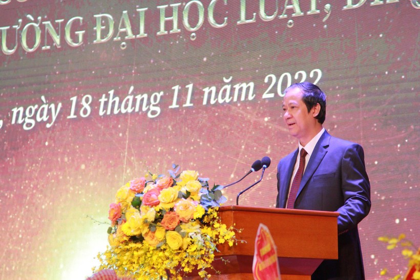 C&ocirc;ng bố quyết định của Thủ tướng Ch&iacute;nh phủ th&agrave;nh lập Trường ĐH Luật - Ảnh 2.