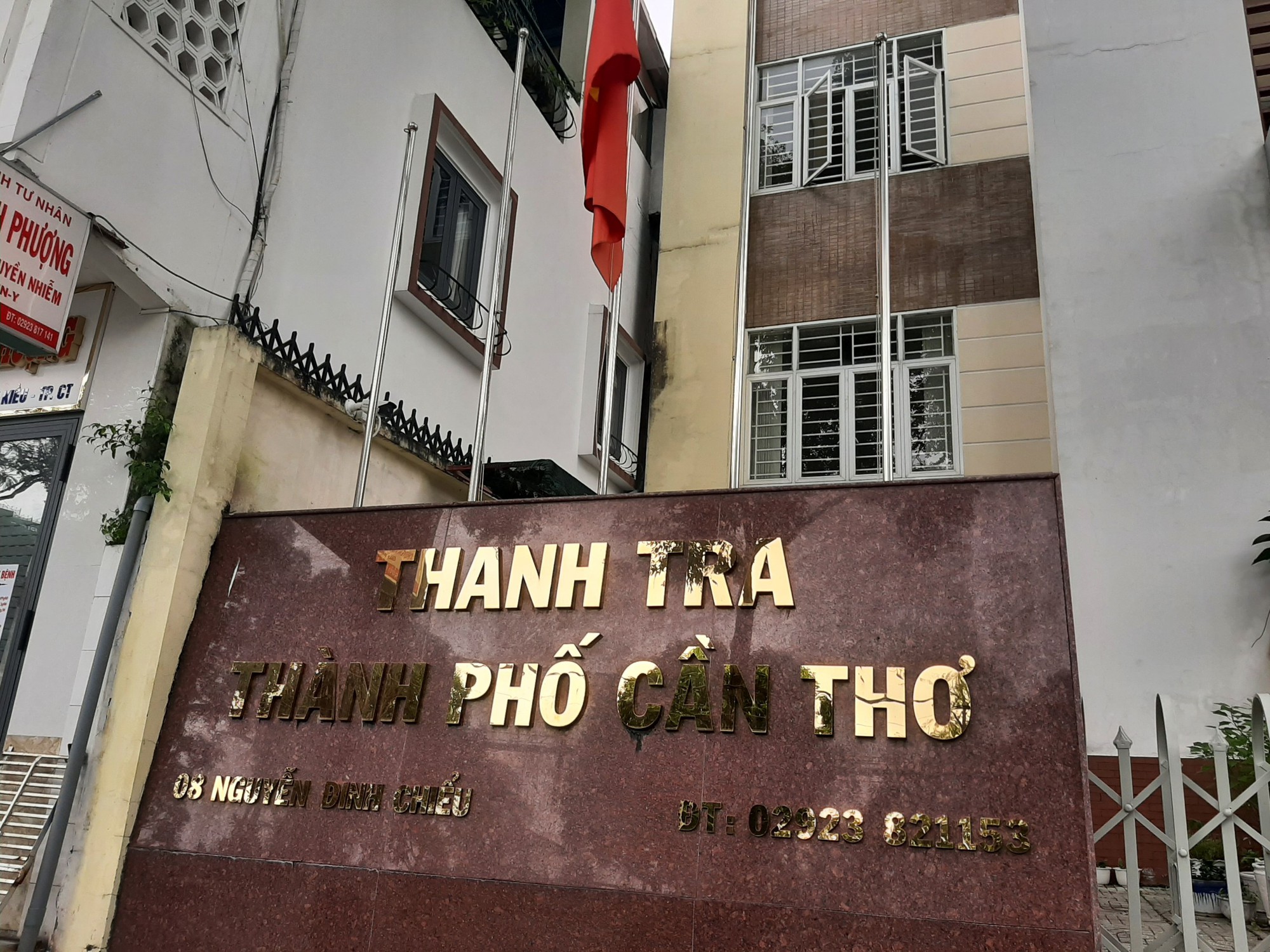 Vì sao Chánh Thanh tra TP Cần Thơ bị cảnh cáo? - Ảnh 1.