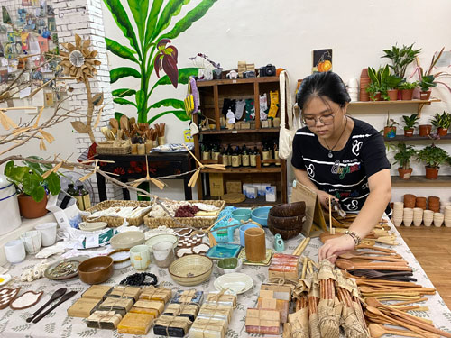 Khi bạn trẻ "sống xanh"