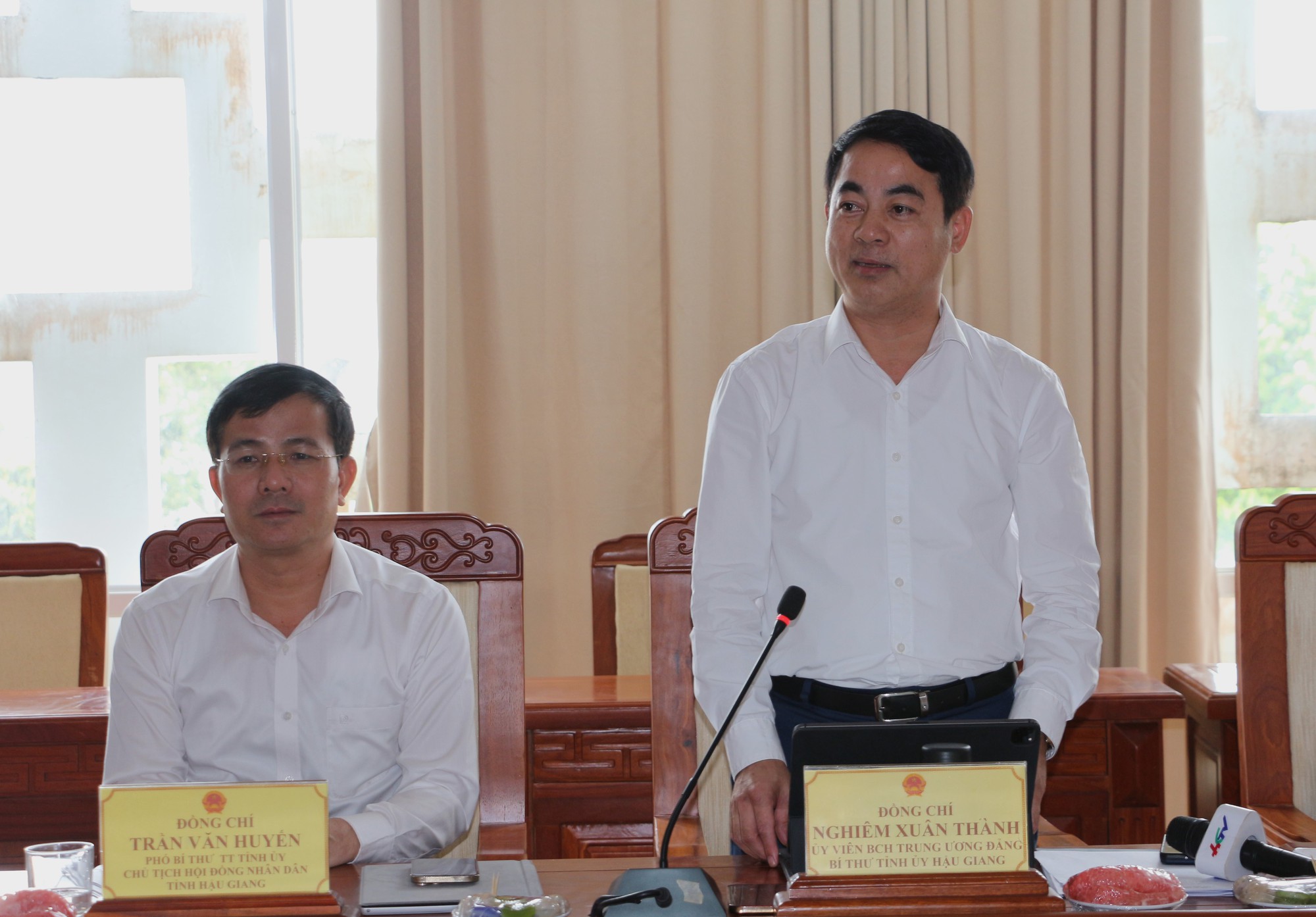 Hậu Giang cam kết đồng h&agrave;nh c&ugrave;ng b&aacute;o ch&iacute; - Ảnh 3.